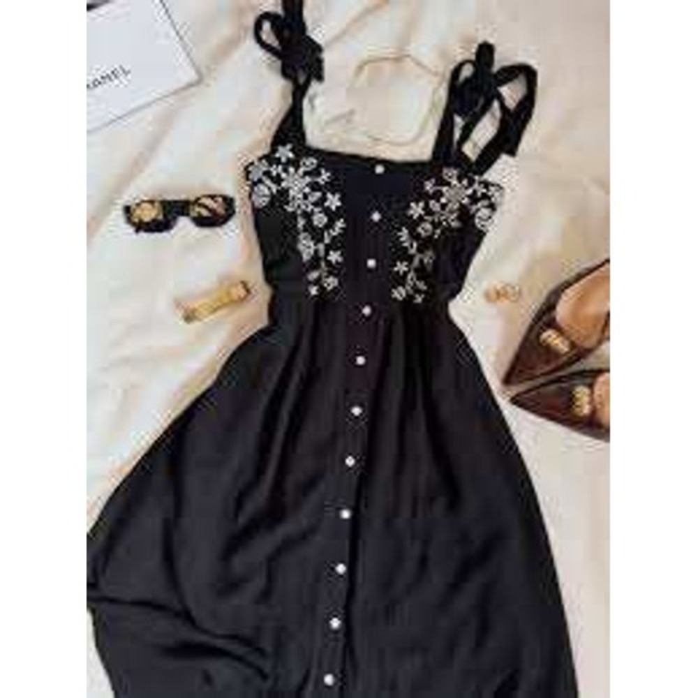Cottagecore Forever 21 Black Floral Embroidered Button Midi Dress Large NEW